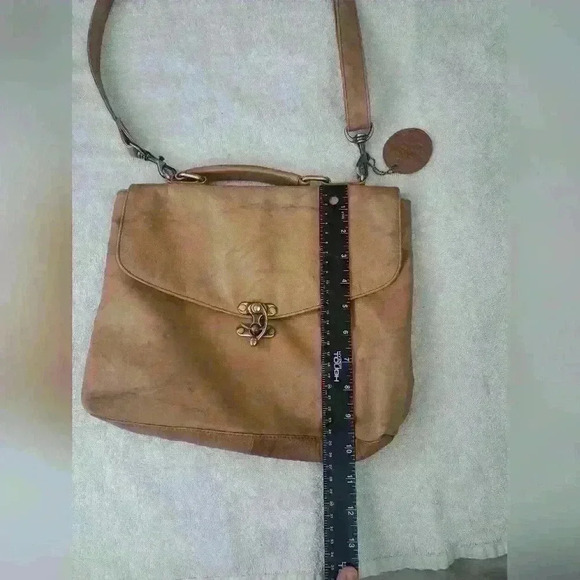 BOLLA Classic Soft Leather Messenger Bag Crossbody Light Brown Handbag Purse - Picture 11 of 16